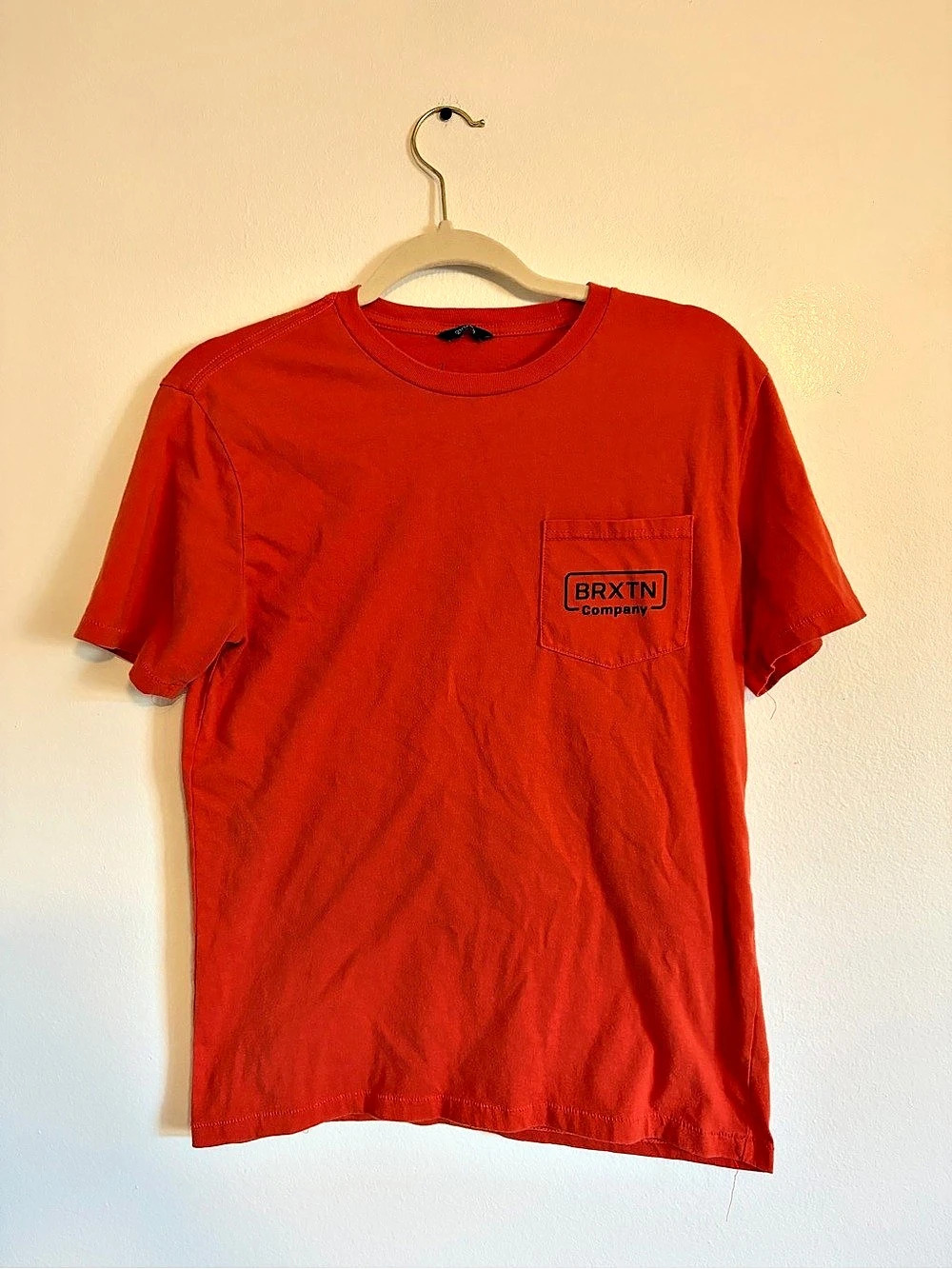 BRXTN T-Shirt Men’s Orange Pocket Logo Short Sleeve Classic Tee Size XS